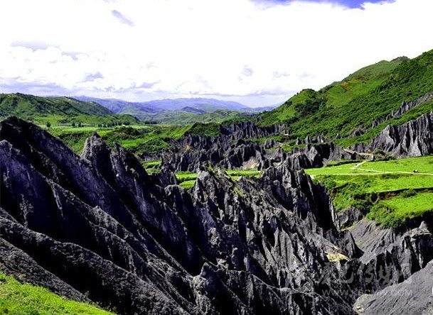 墨石？甘孜還藏著這樣的地質(zhì)公園