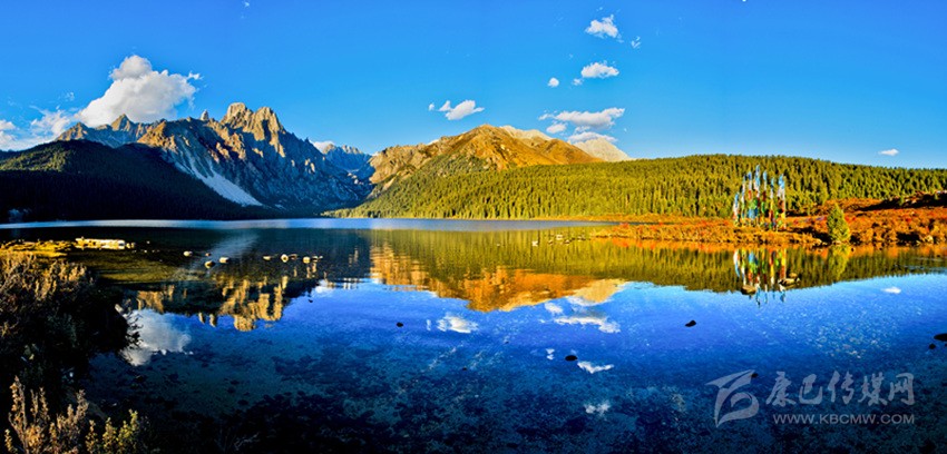 行走國(guó)道318線(xiàn)甘孜段湖光山色撲面來(lái)